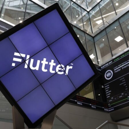Flutter Ent полностью покупает PokerStars
